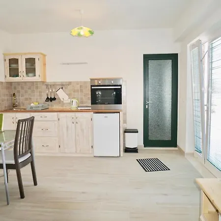 Trogir-villa Max アパート *